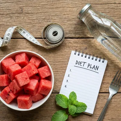 Arbuz na diecie odchudzającej – przyjaciel czy wróg? Fakty i Mity